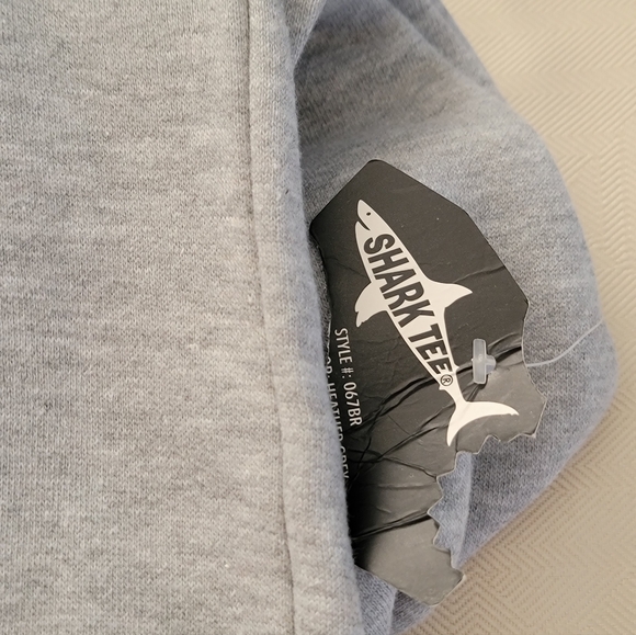 PALM BEACH FLORIDA SHARK TEE SWEATSHIRT BNWT - Picture 5 of 5